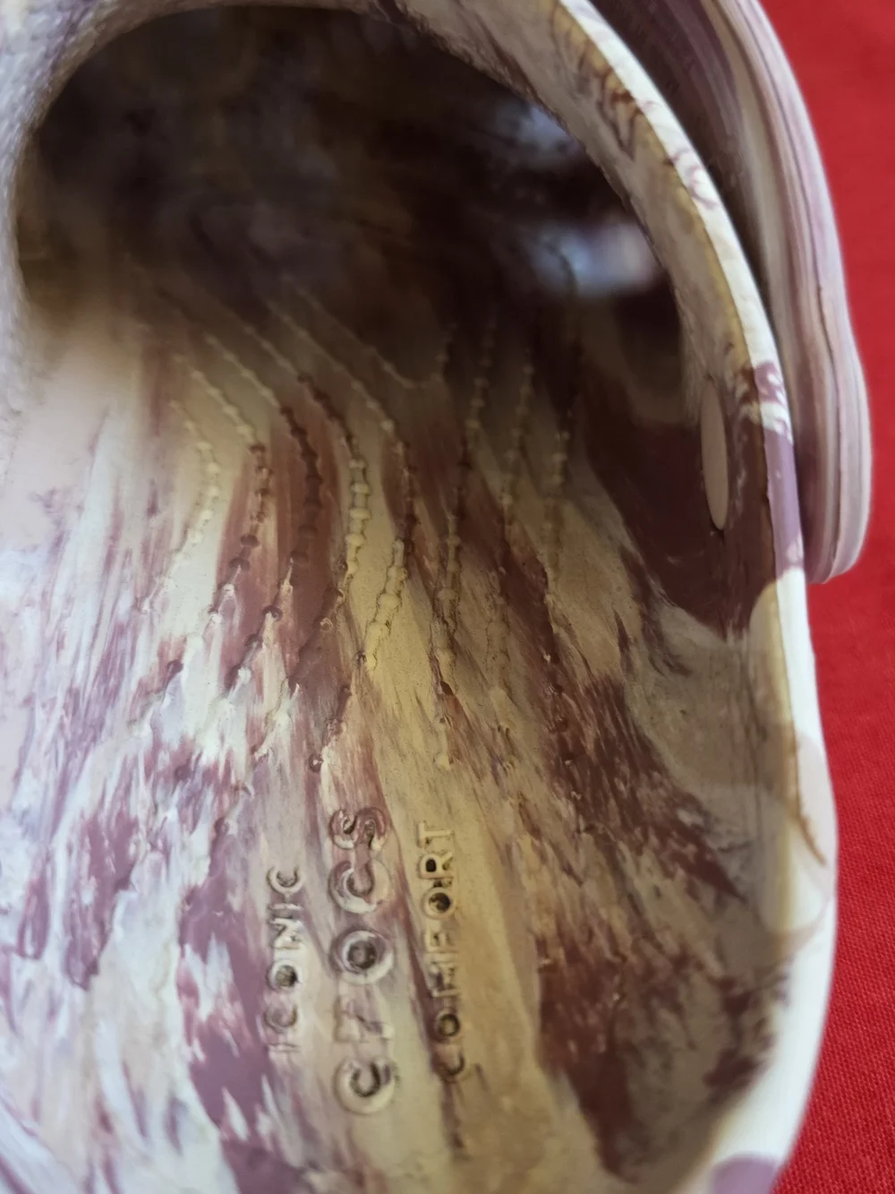​Crocs Classic Marbled Clogs – Toddler / Child Size 10 Mauve & White Quartz Swir